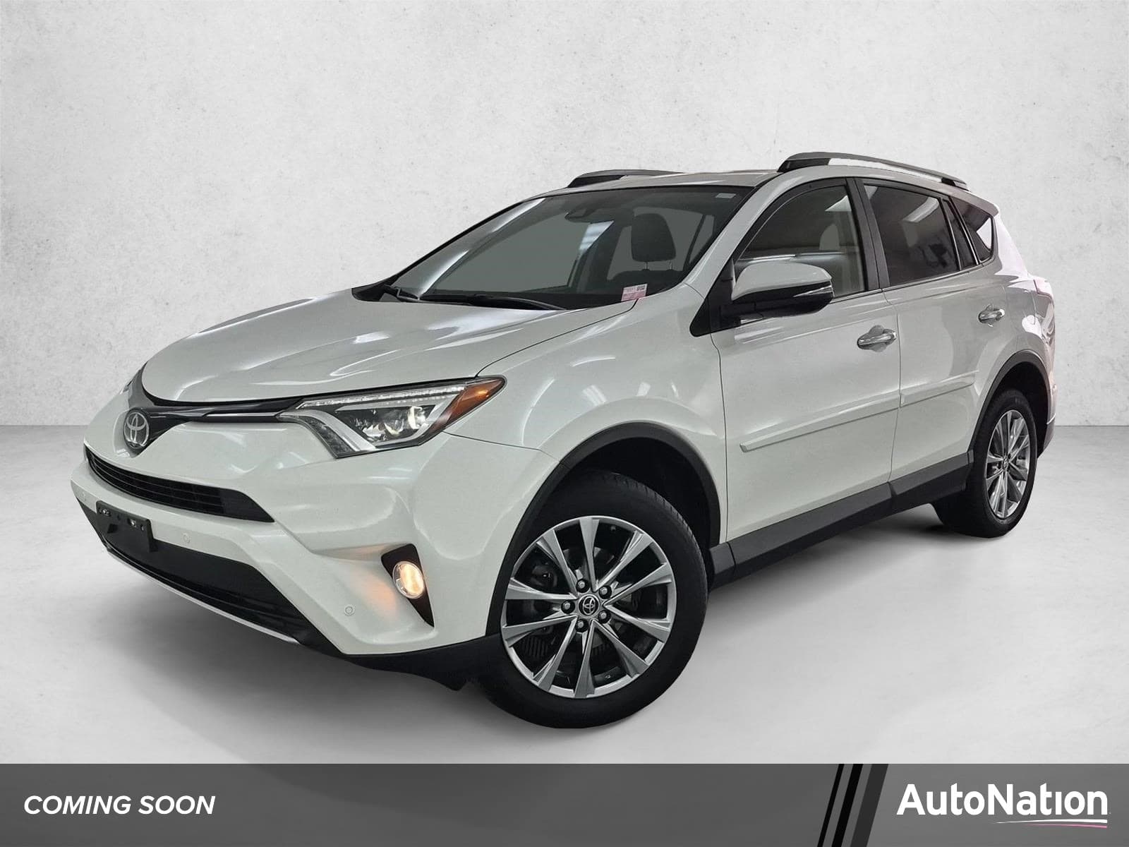 2017 Toyota RAV4 Limited — photo 1 of 14