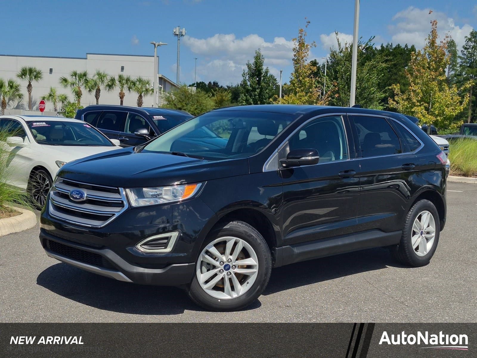 2017 Ford Edge SEL — photo 1 of 16