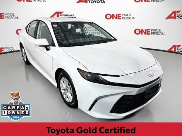 2026 Toyota Camry LE — photo 1 of 33