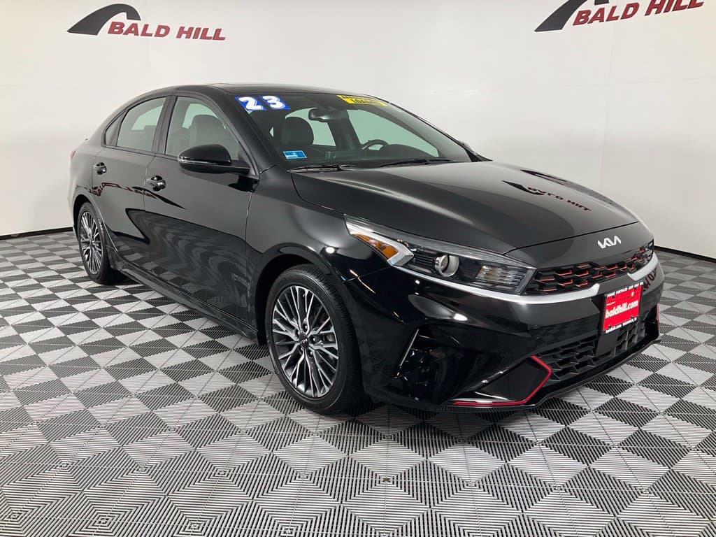 2023 Kia Forte GT-Line — photo 1 of 27