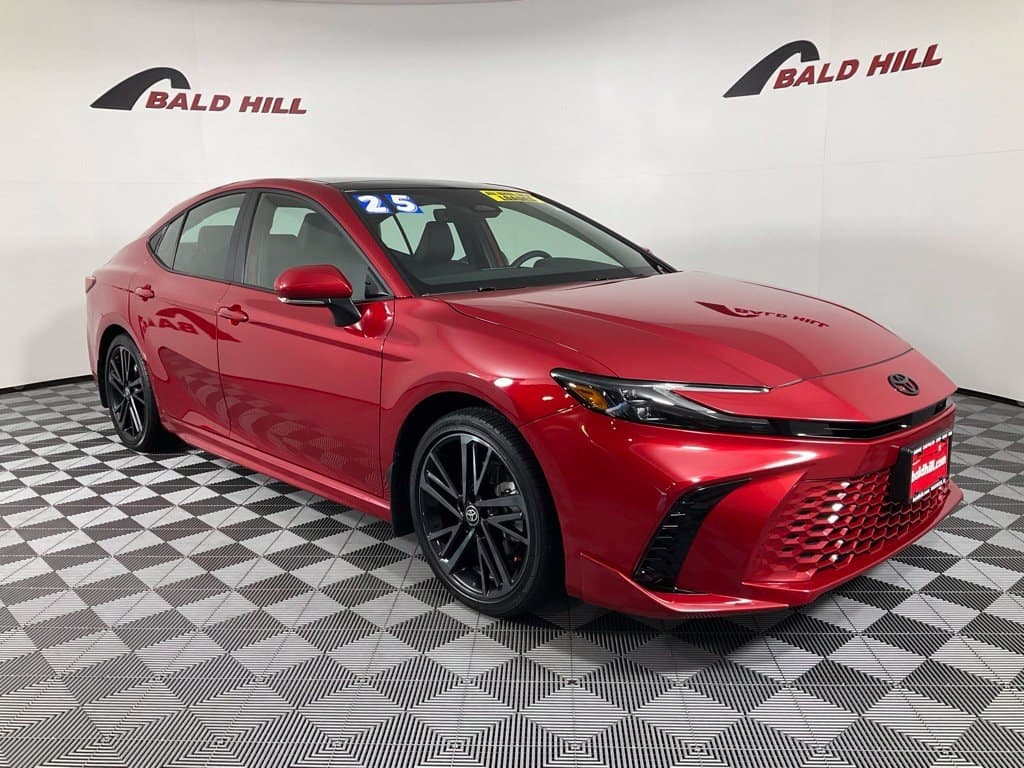 2025 Toyota Camry XSE — photo 1 of 26
