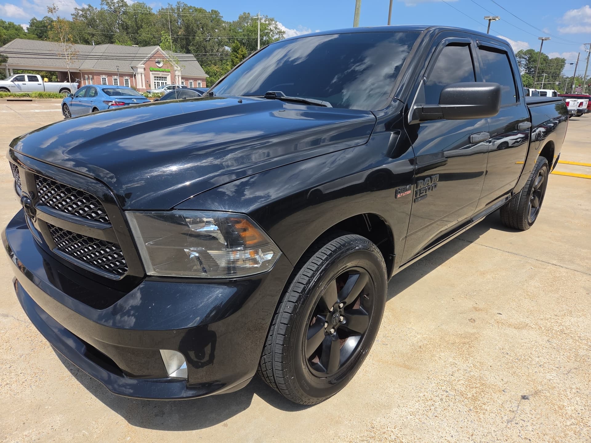 2019 RAM 1500 Classic Express — photo 1 of 8