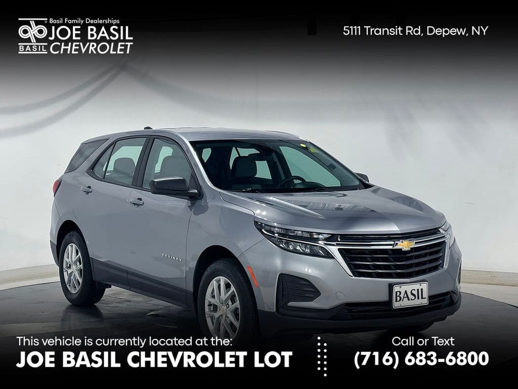2024 Chevrolet Equinox LS — photo 1 of 38