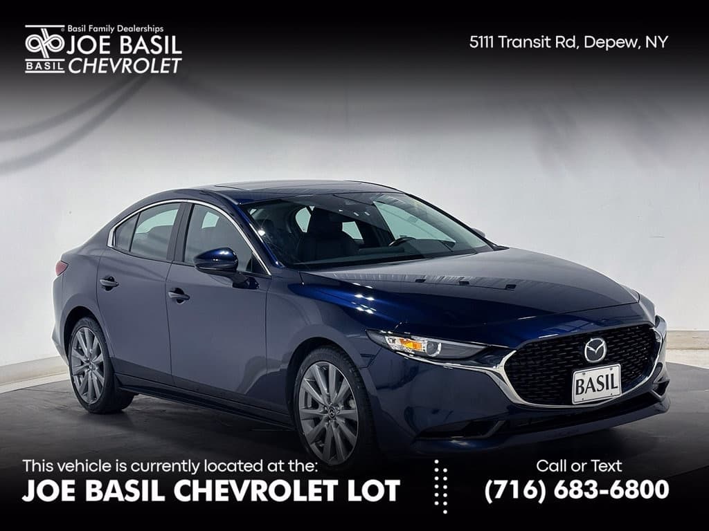 2022 Mazda Mazda3 Sedan Preferred — photo 1 of 36