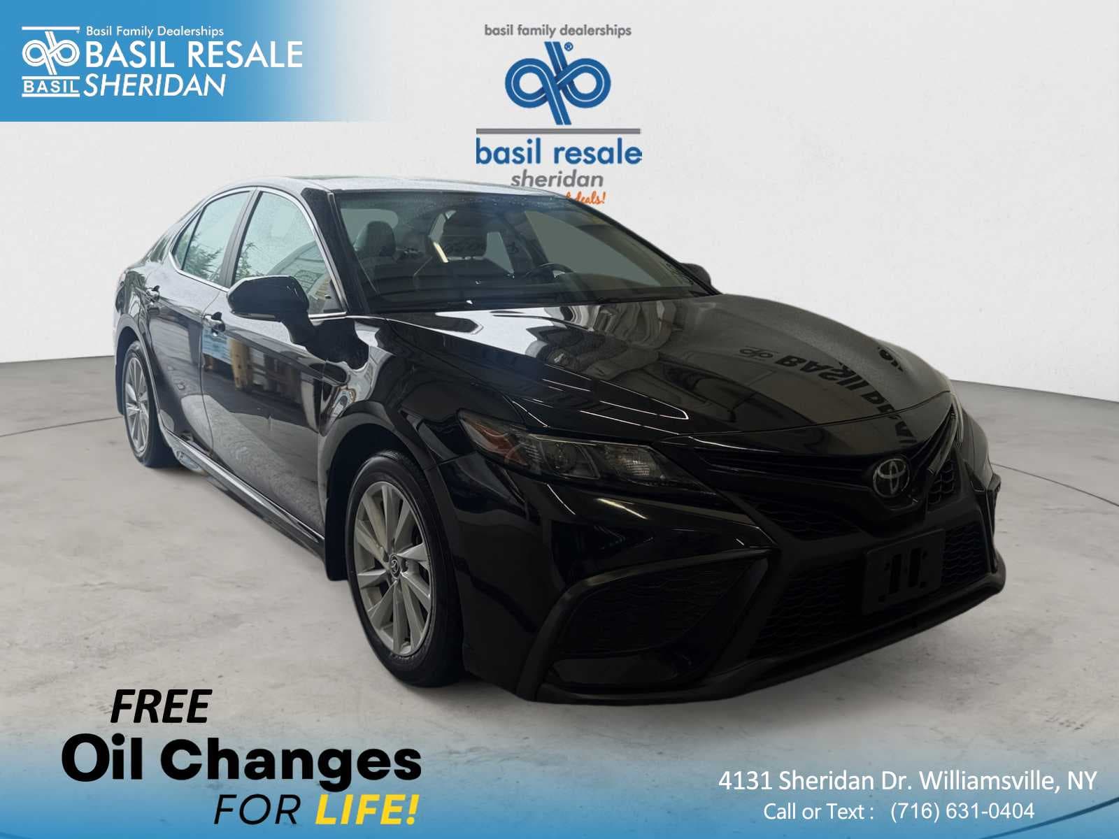 2024 Toyota Camry SE — photo 1 of 36