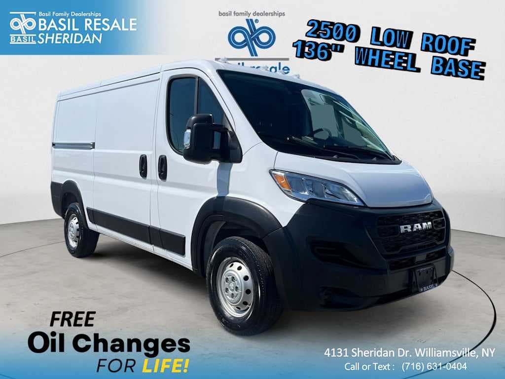 2023 RAM ProMaster Cargo Van Base — photo 1 of 31