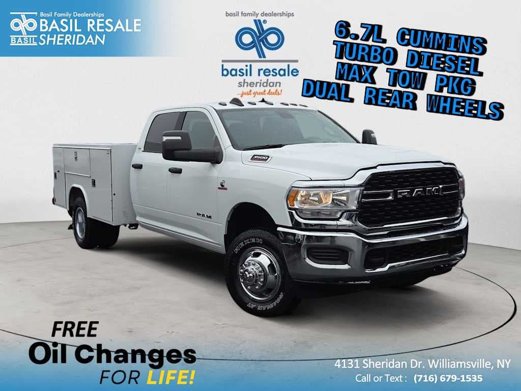 2024 RAM 3500 Chassis Cab SLT — photo 1 of 35
