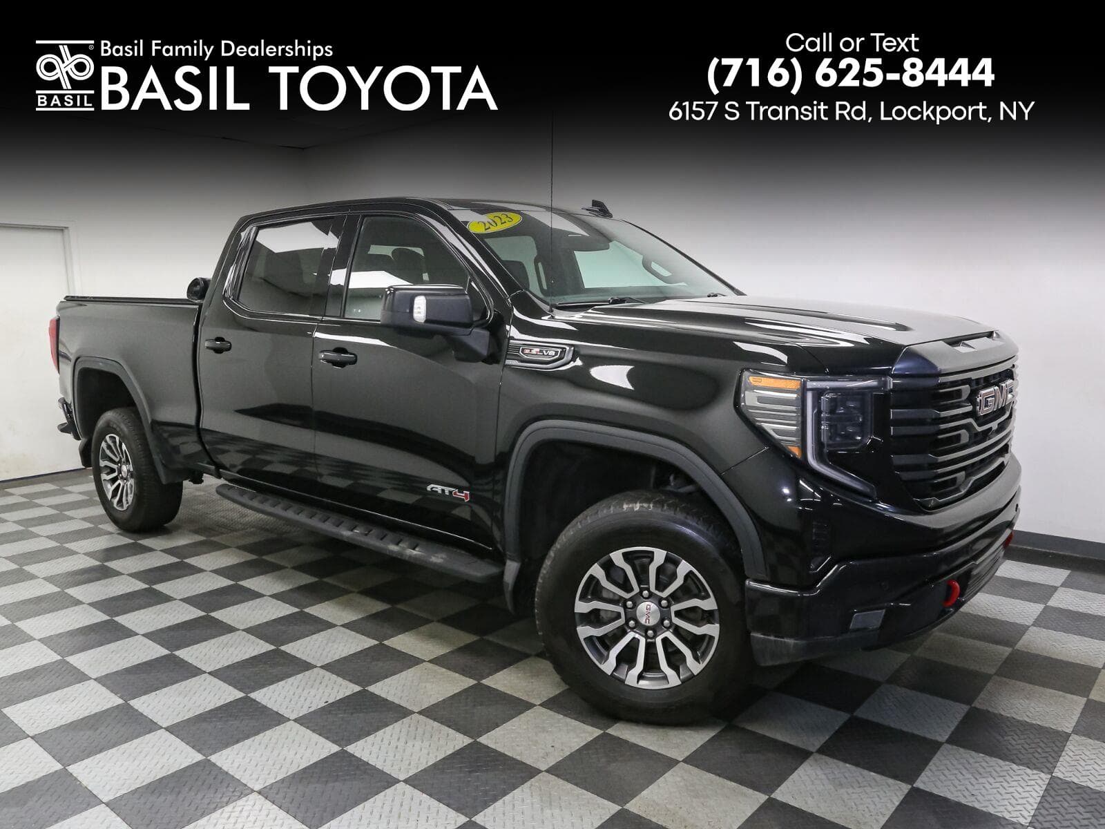 2023 GMC Sierra 1500 AT4 — photo 1 of 46
