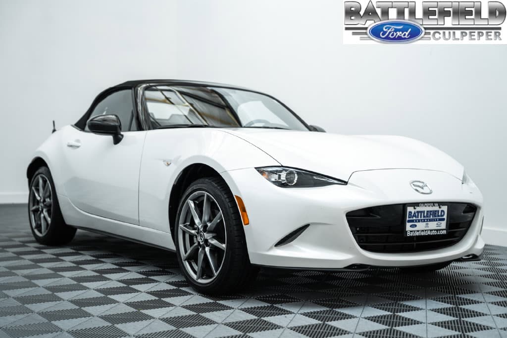 2023 Mazda MX-5 Miata Grand Touring — photo 1 of 31