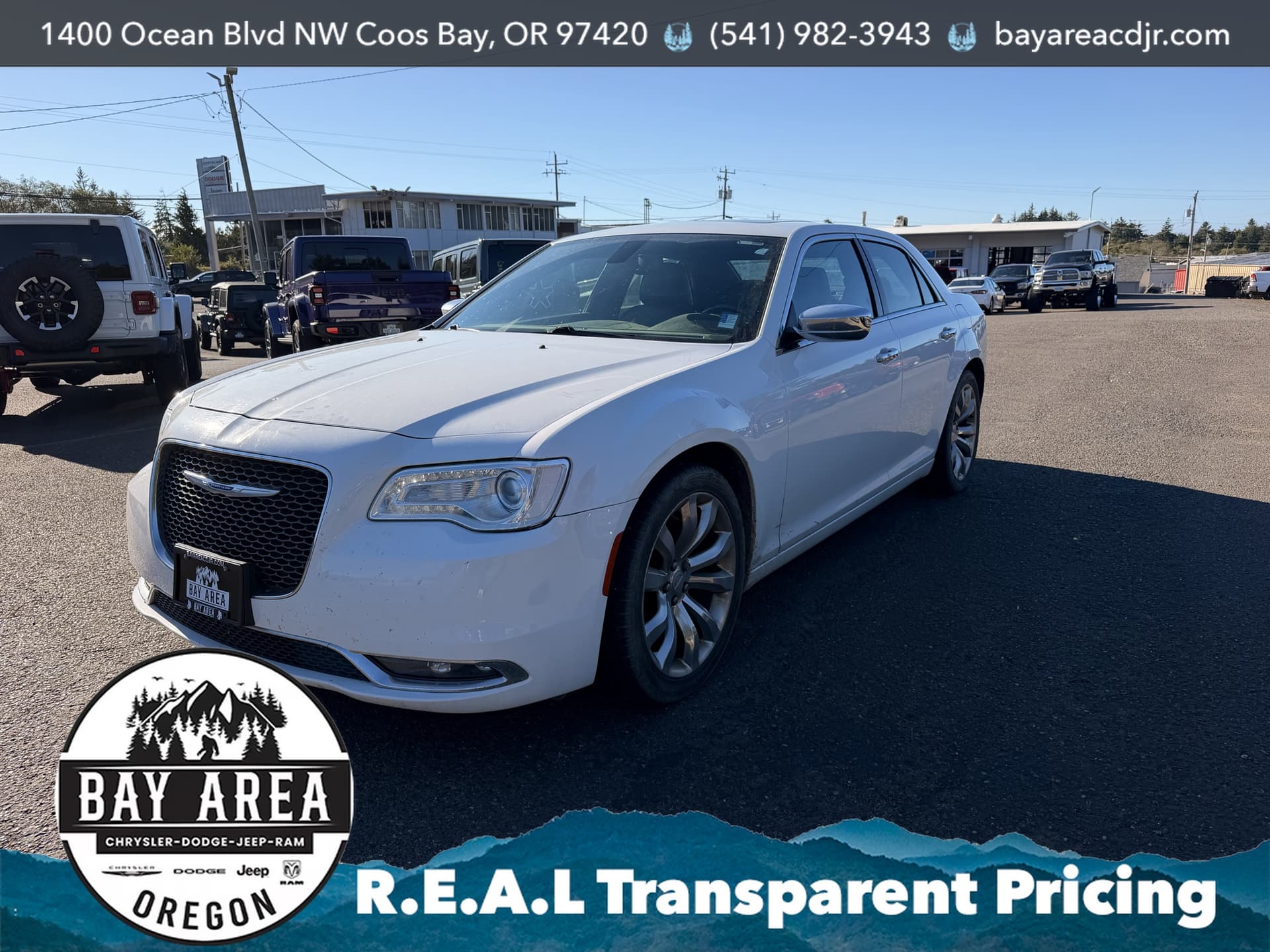 2019 Chrysler 300 Limited — photo 1 of 10