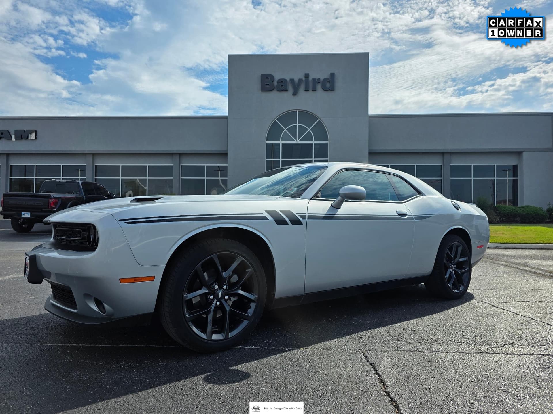 2021 Dodge Challenger SXT — photo 1 of 27