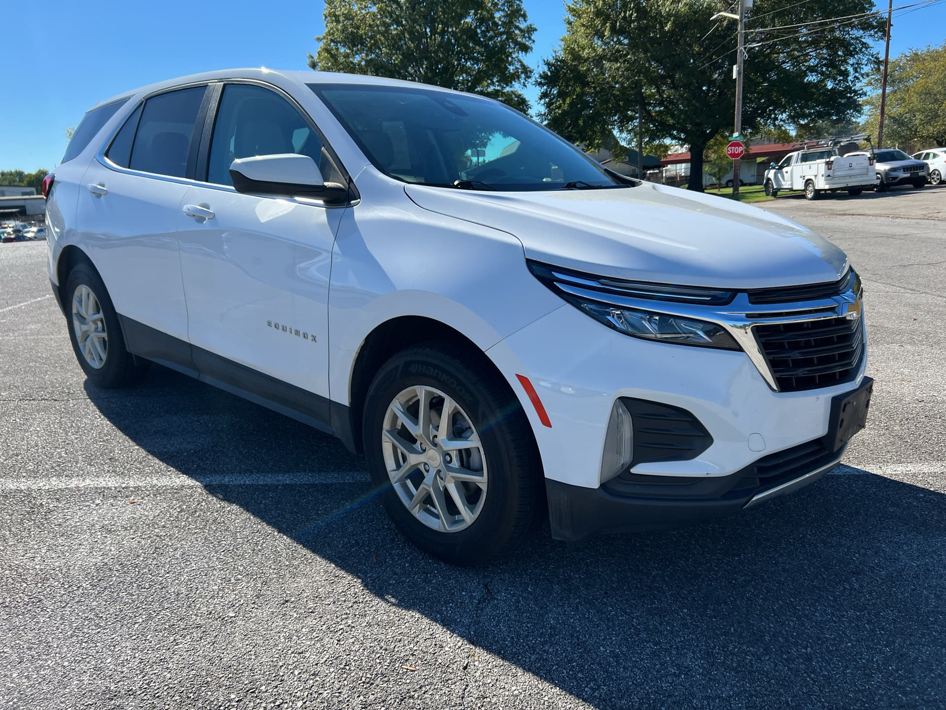 2022 Chevrolet Equinox LT — photo 1 of 13