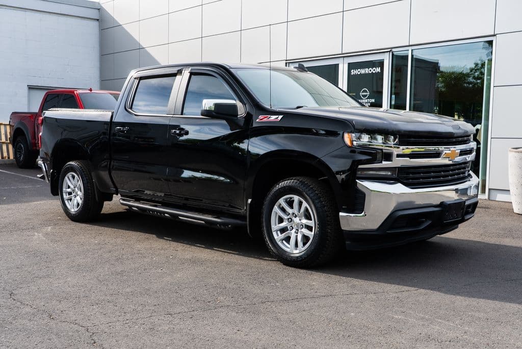 2020 Chevrolet Silverado 1500 LT — photo 1 of 29
