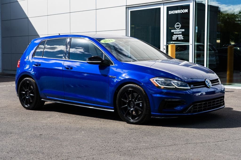 2018 Volkswagen Golf R Base — photo 1 of 28