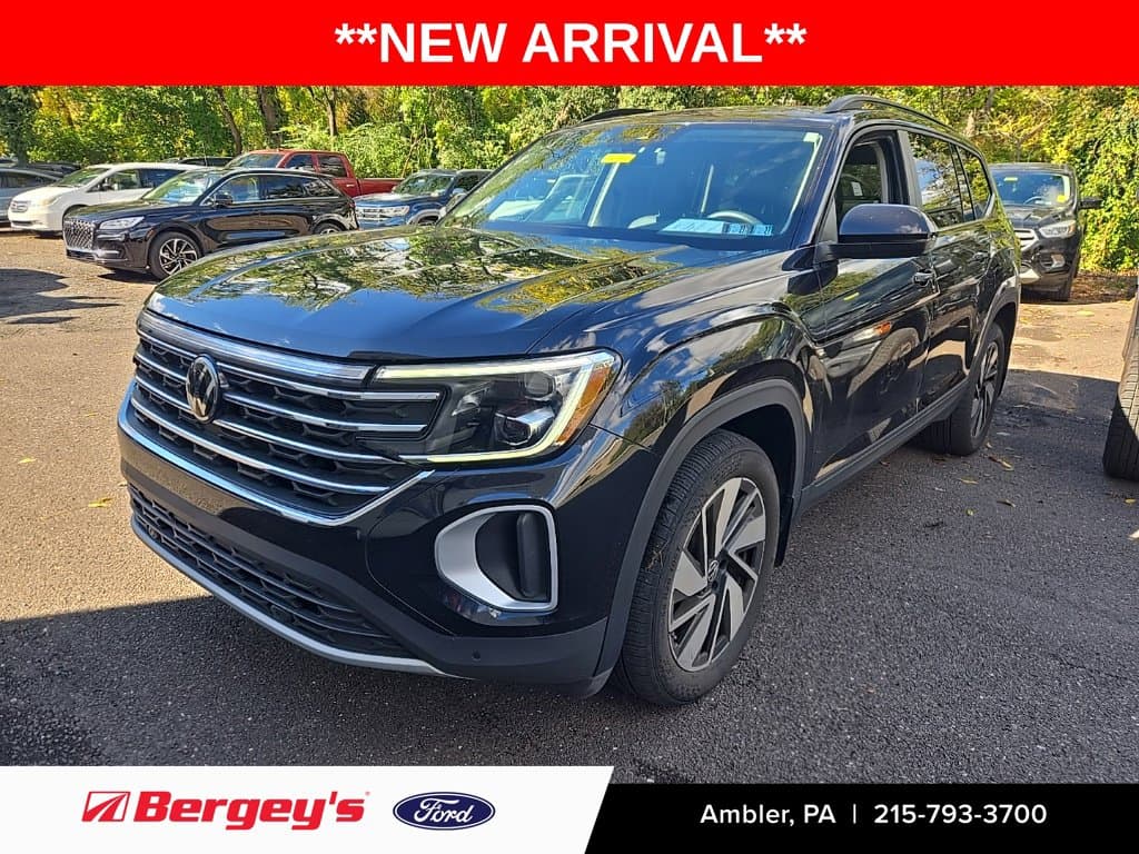 2024 Volkswagen Atlas 2.0T SE w/Technology — photo 1 of 15