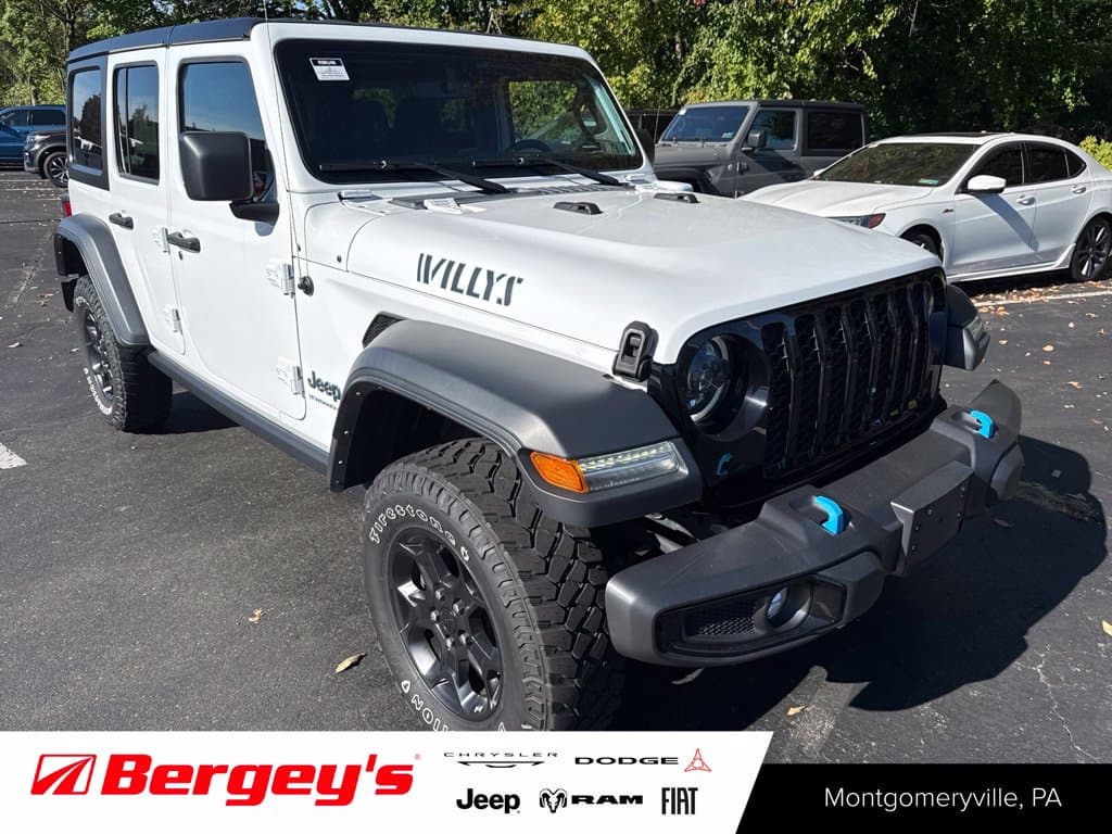 2023 Jeep Wrangler Base — photo 1 of 21
