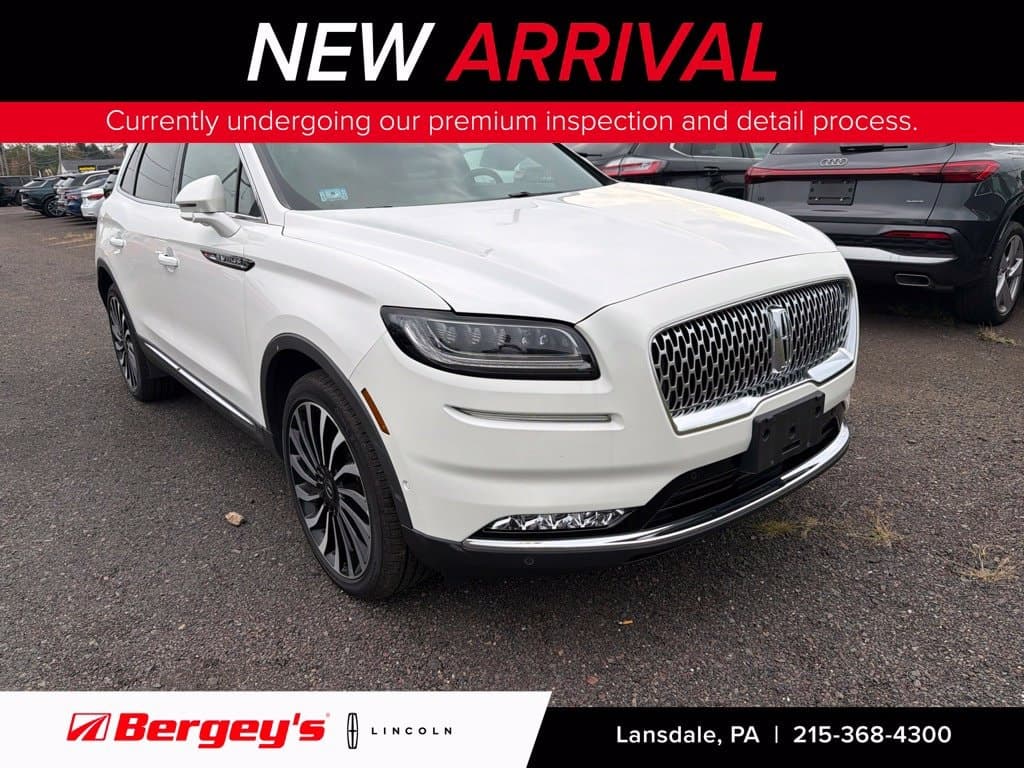 2023 Lincoln Nautilus Black Label — photo 1 of 15