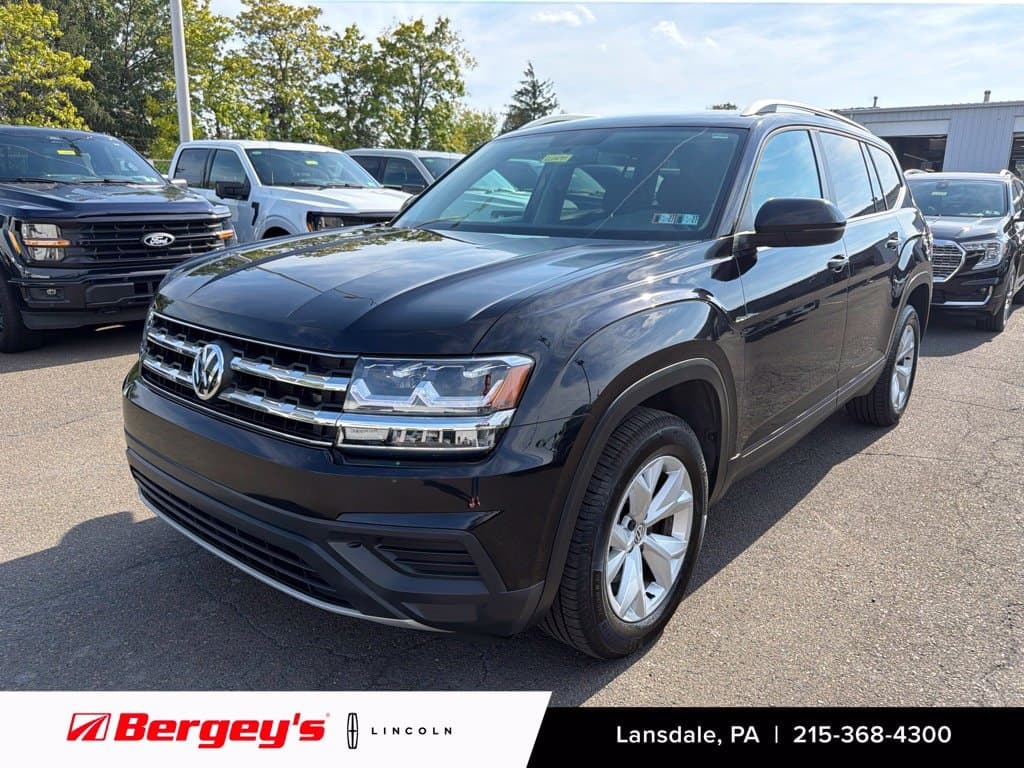 2018 Volkswagen Atlas Base — photo 1 of 39