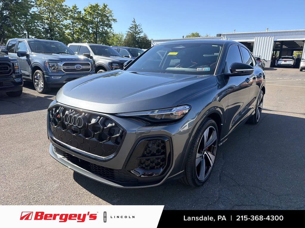 2025 Audi SQ5 Sportback Prestige — photo 1 of 36