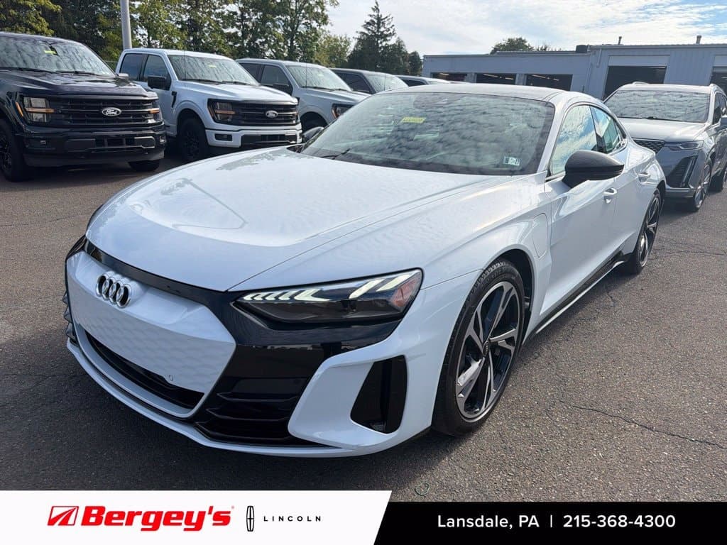 2024 Audi e-tron GT Premium Plus — photo 1 of 38