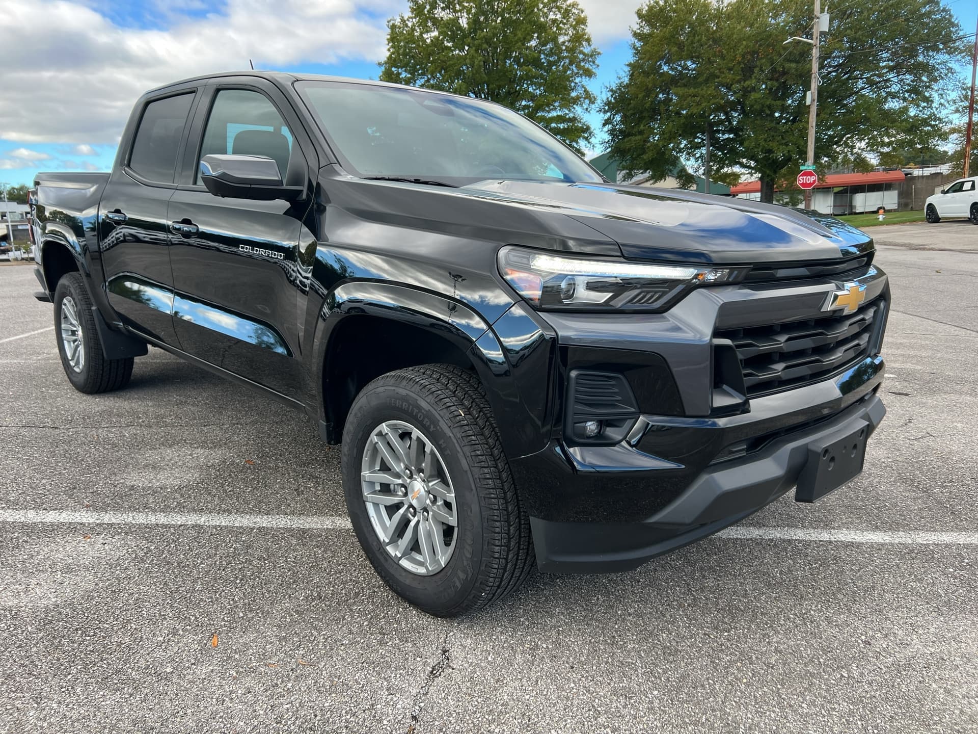 2026 Chevrolet Colorado 4WD LT — photo 1 of 13