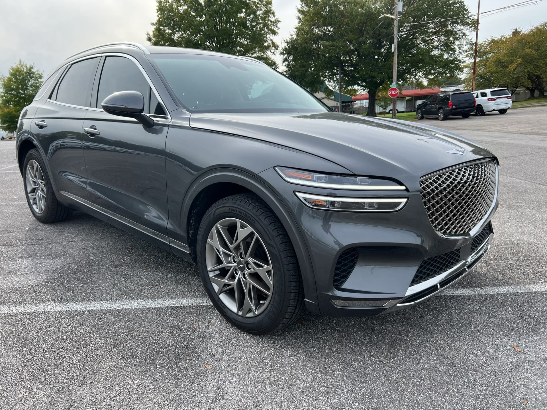 2022 Genesis GV70 2.5T — photo 1 of 13