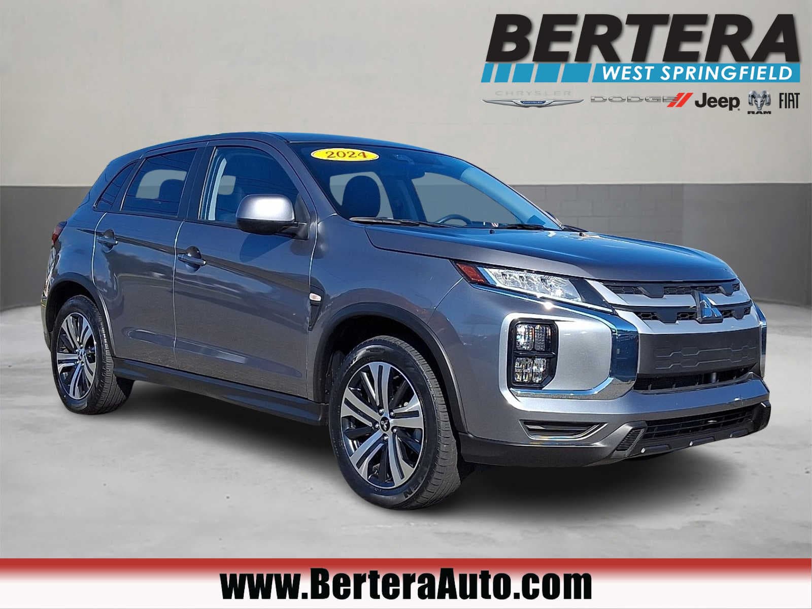 2024 Mitsubishi Outlander Sport ES — photo 1 of 30