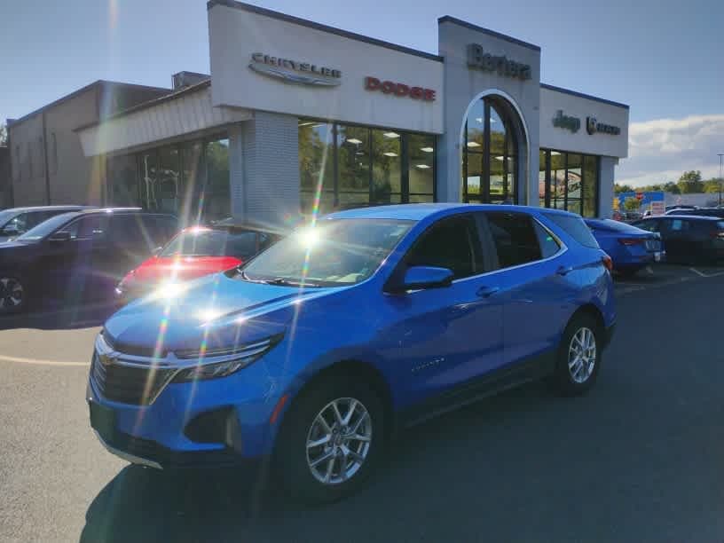 2024 Chevrolet Equinox LT — photo 1 of 10