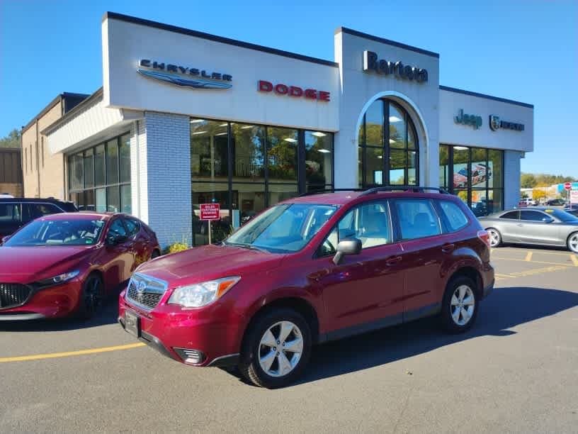 2016 Subaru Forester 2.5i — photo 1 of 10