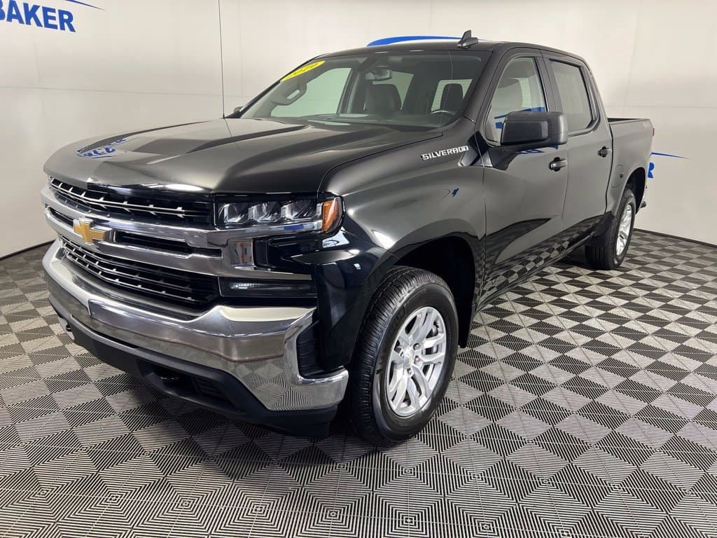 2019 Chevrolet Silverado 1500 LT — photo 1 of 30