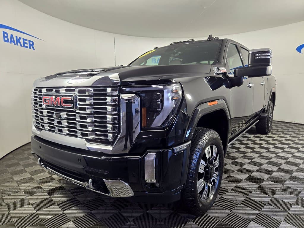 2025 GMC Sierra 2500HD Denali — photo 1 of 43
