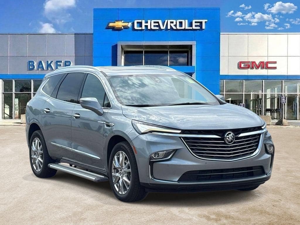 2023 Buick Enclave Premium — photo 1 of 37