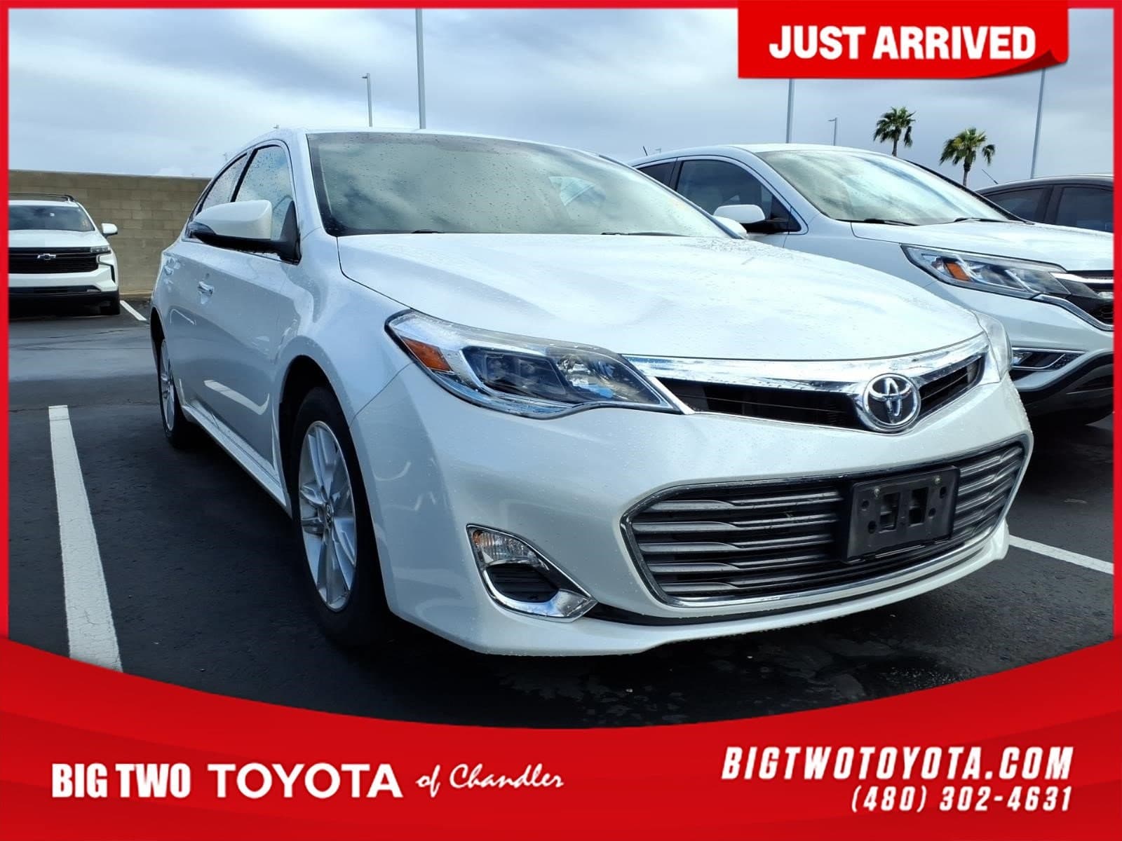 2014 Toyota Avalon Base — photo 1 of 3