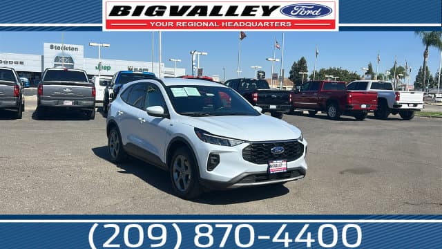 2025 Ford Escape ST-Line Select — photo 1 of 23
