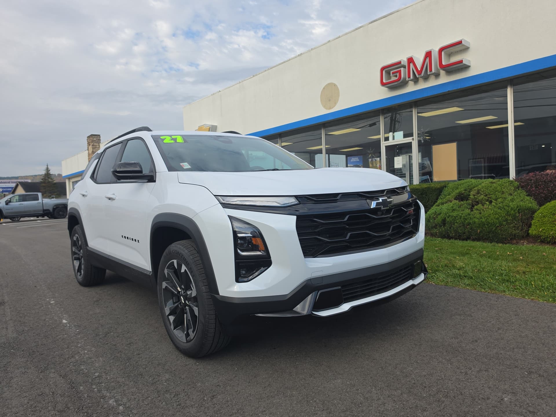 2027 Chevrolet Equinox AWD RS — photo 1 of 34