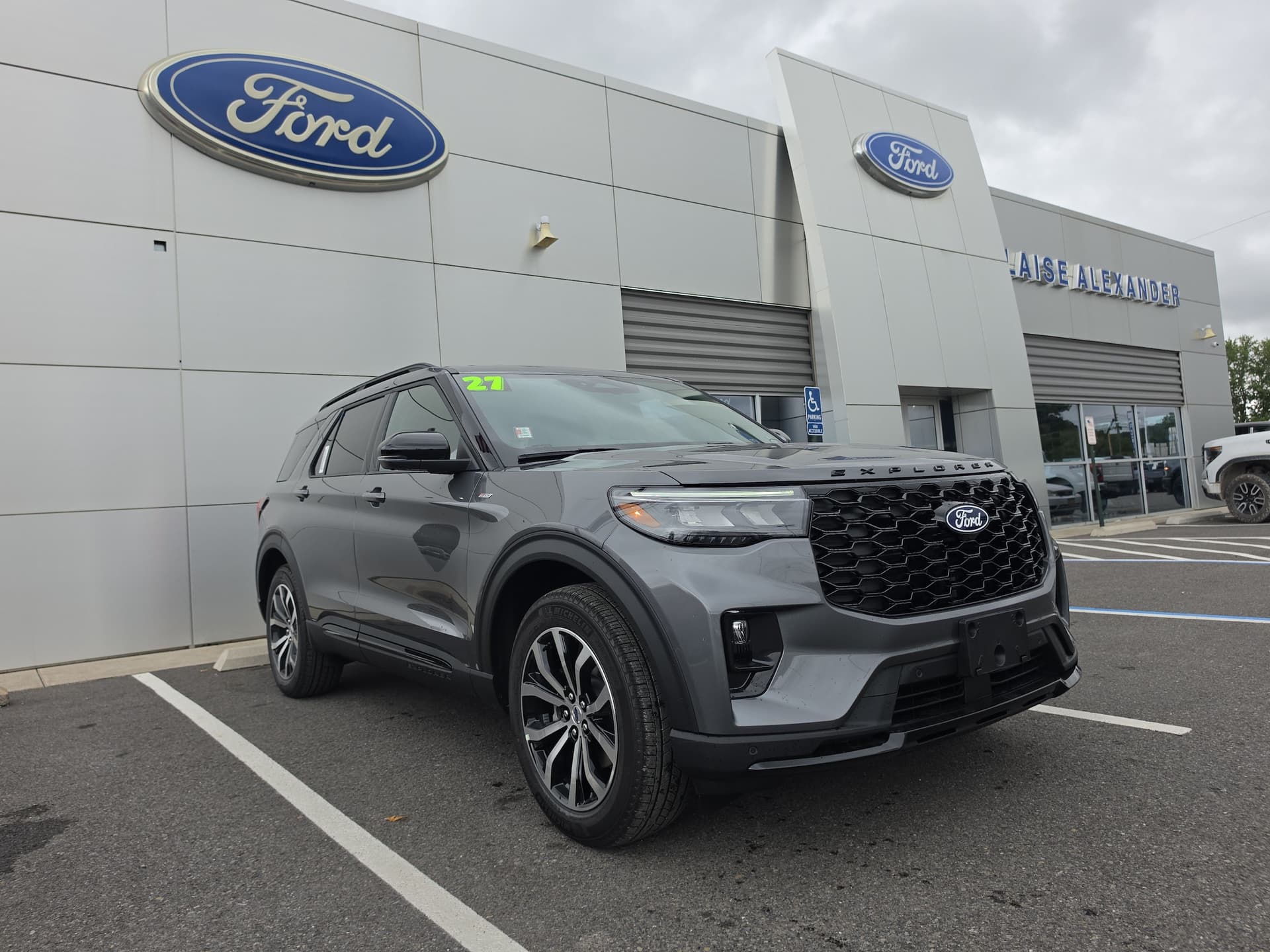 2027 Ford Explorer ST-Line — photo 1 of 41