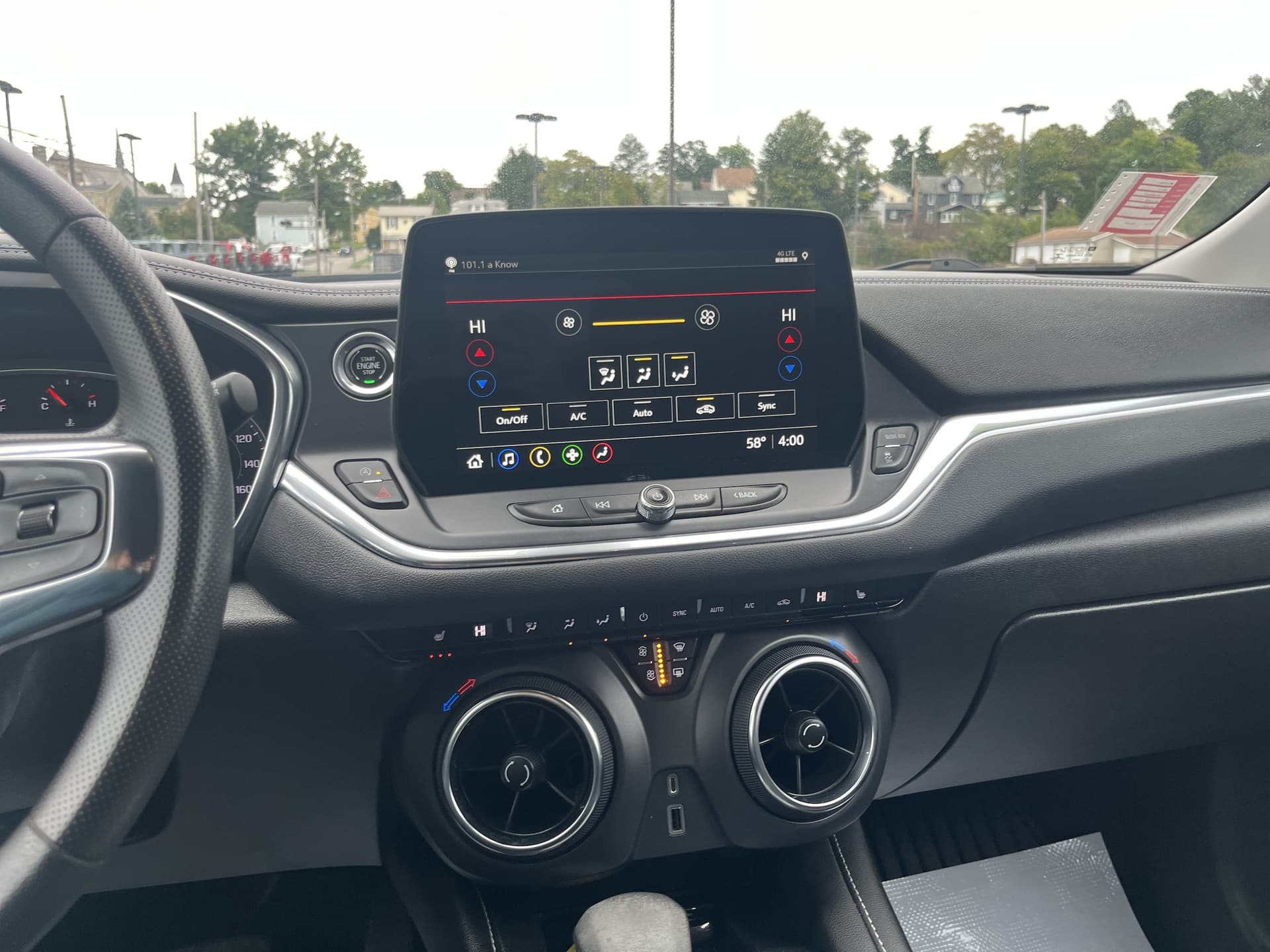 2023 Chevrolet Blazer LT — photo 1 of 10