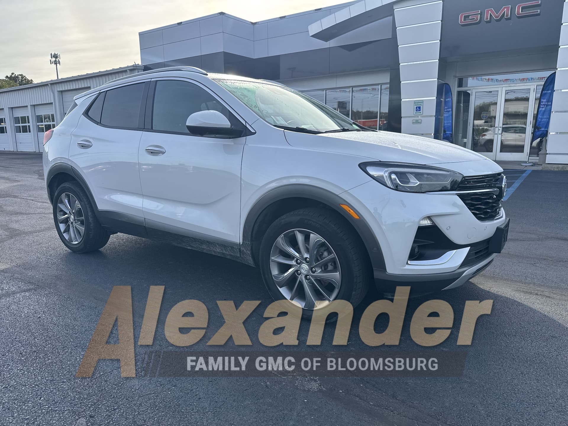 2023 Buick Encore GX Essence — photo 1 of 30