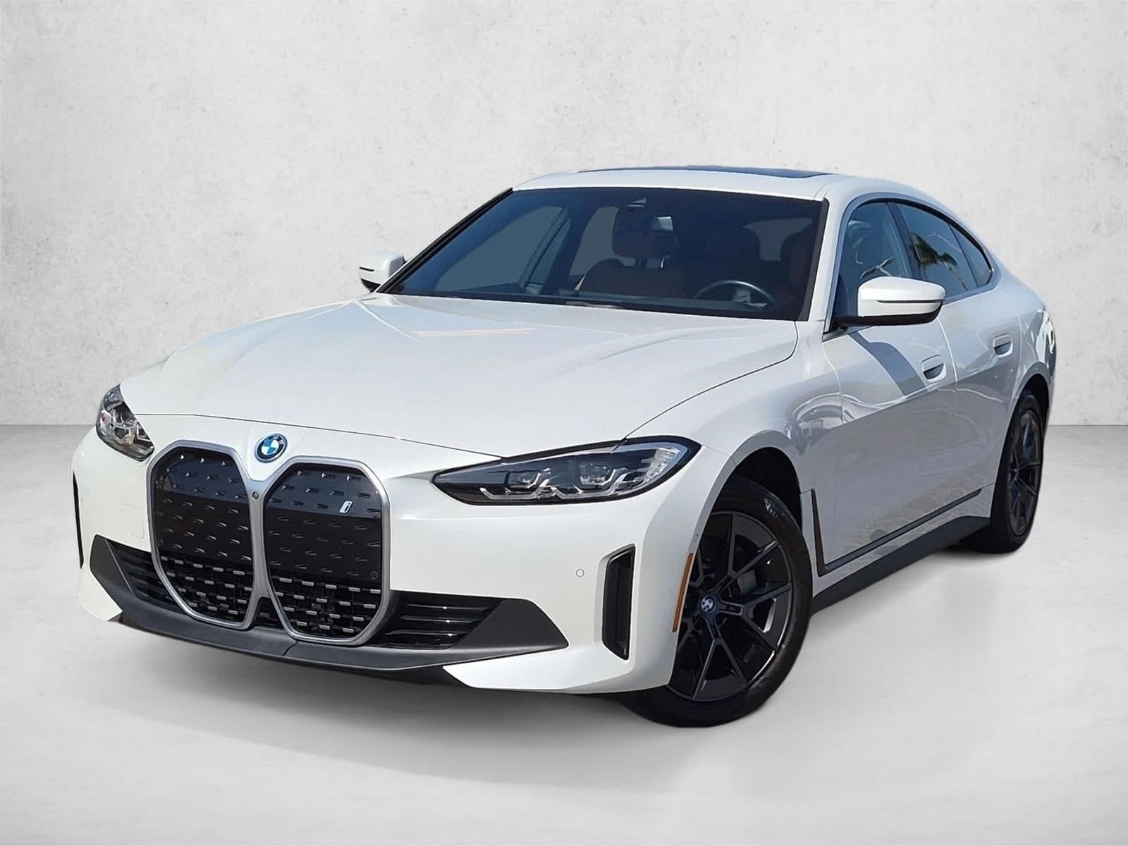 2024 BMW i4 eDrive35 — photo 1 of 25