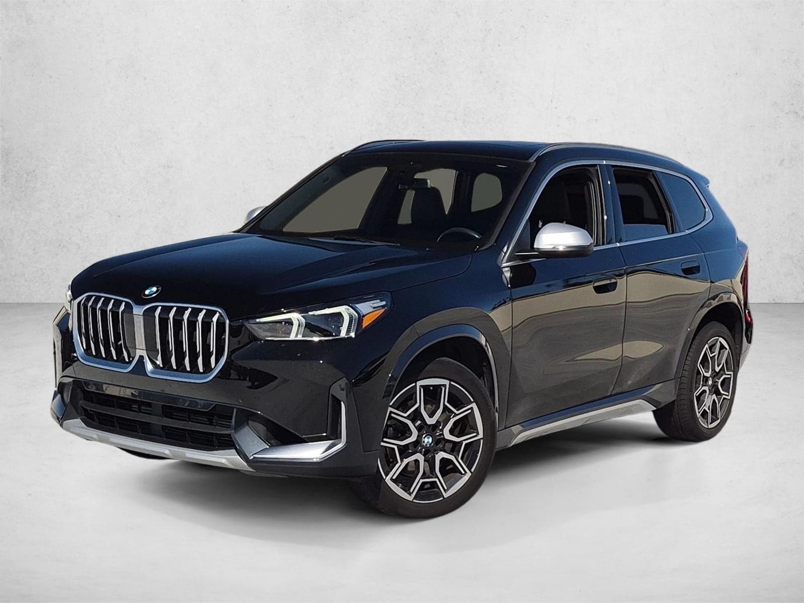 2024 BMW X1 xDrive28i — photo 1 of 15