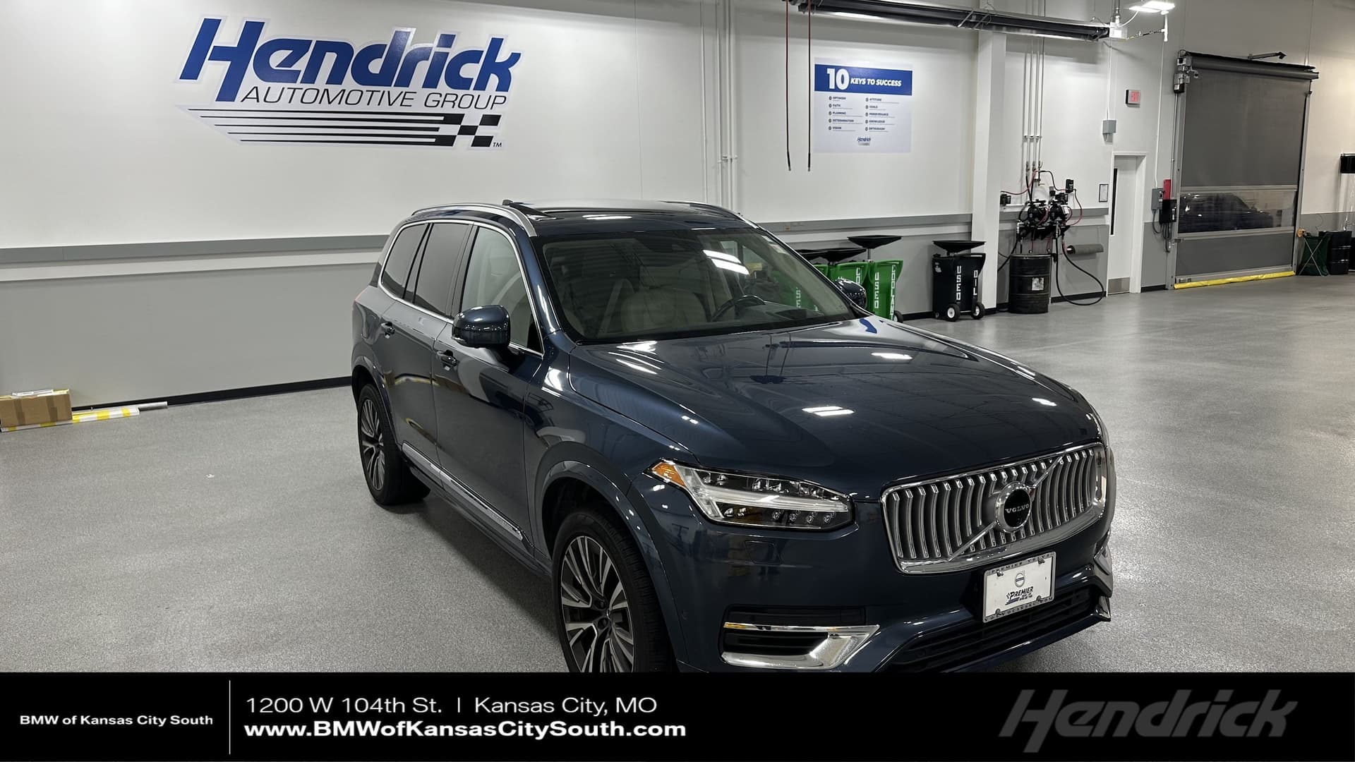 2021 Volvo XC90 Base — photo 1 of 35