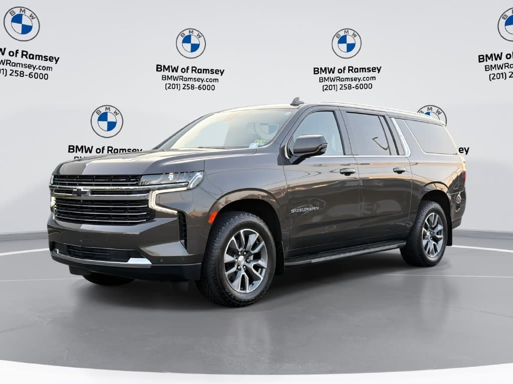 2021 Chevrolet Suburban LT — photo 1 of 29