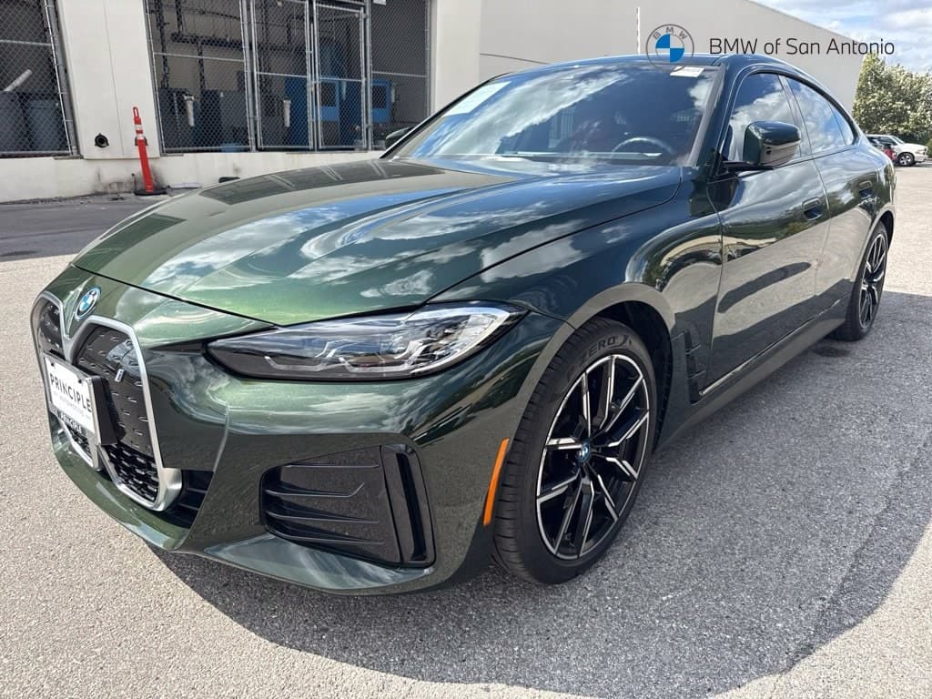 2023 BMW i4 eDrive40 — photo 1 of 6