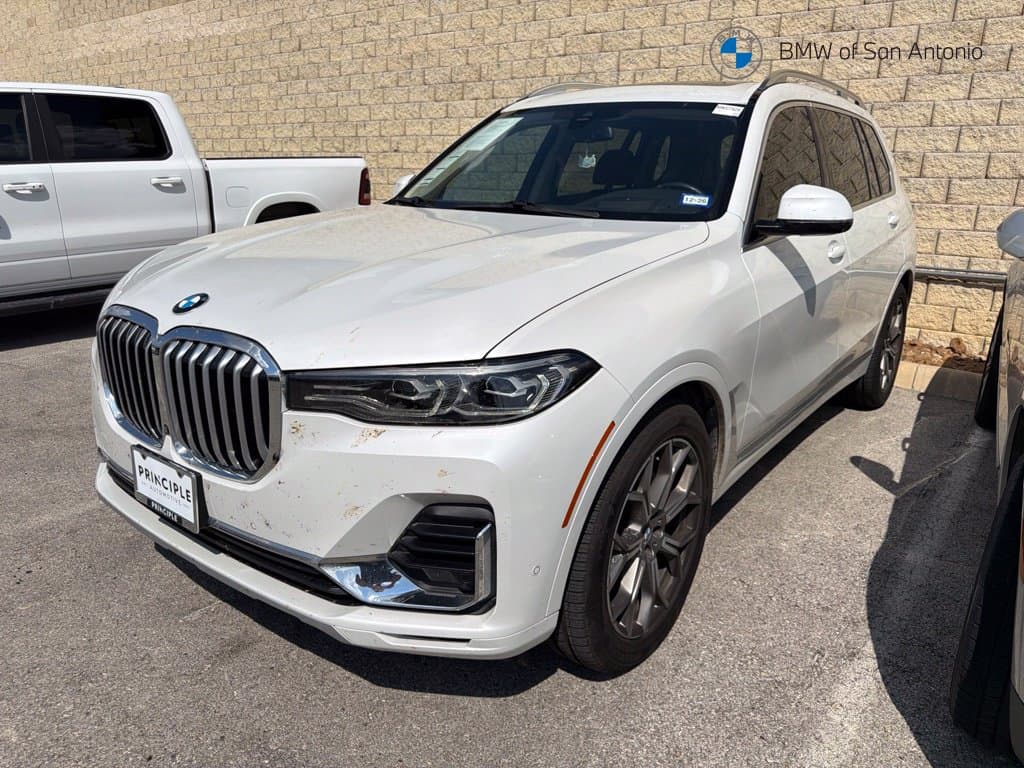 2022 BMW X7 xDrive40i — photo 1 of 5