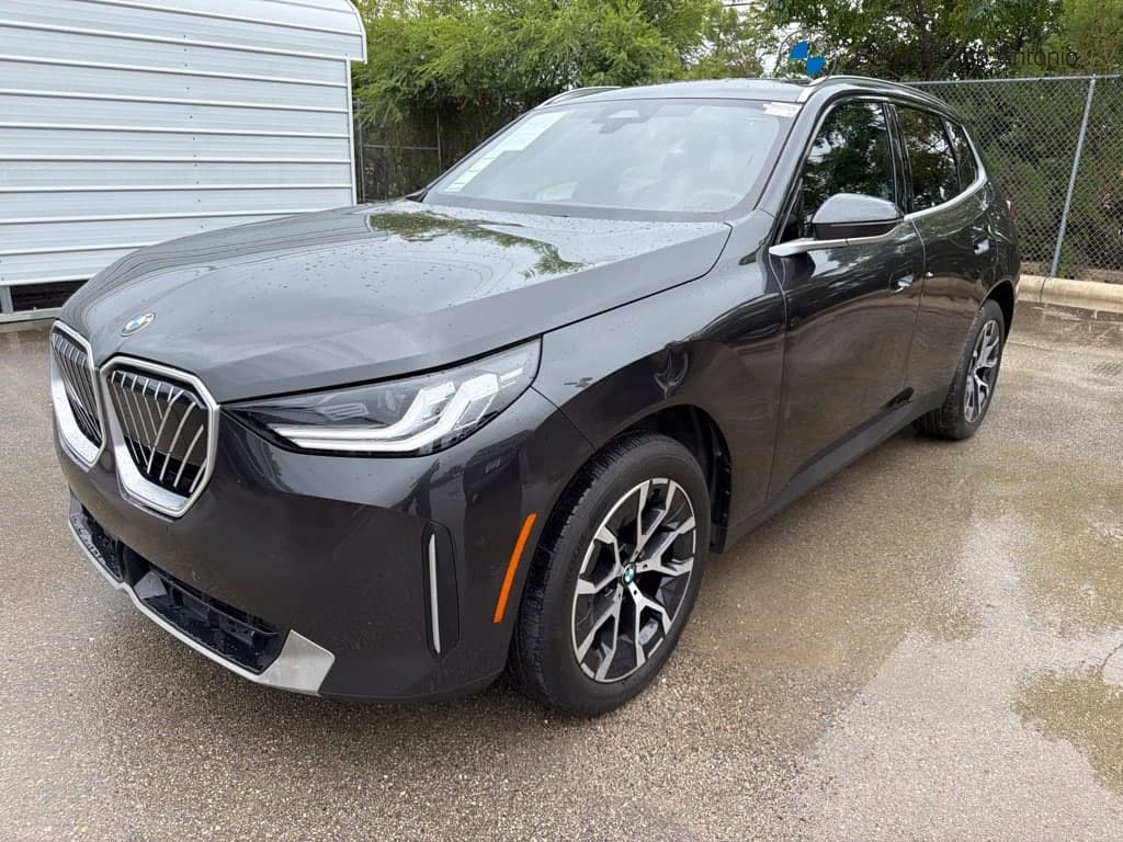 2026 BMW X3 30 xDrive — photo 1 of 5