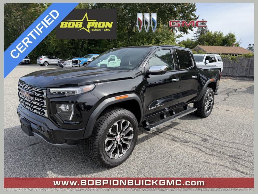 2025 GMC Canyon 4WD Denali — photo 1 of 7