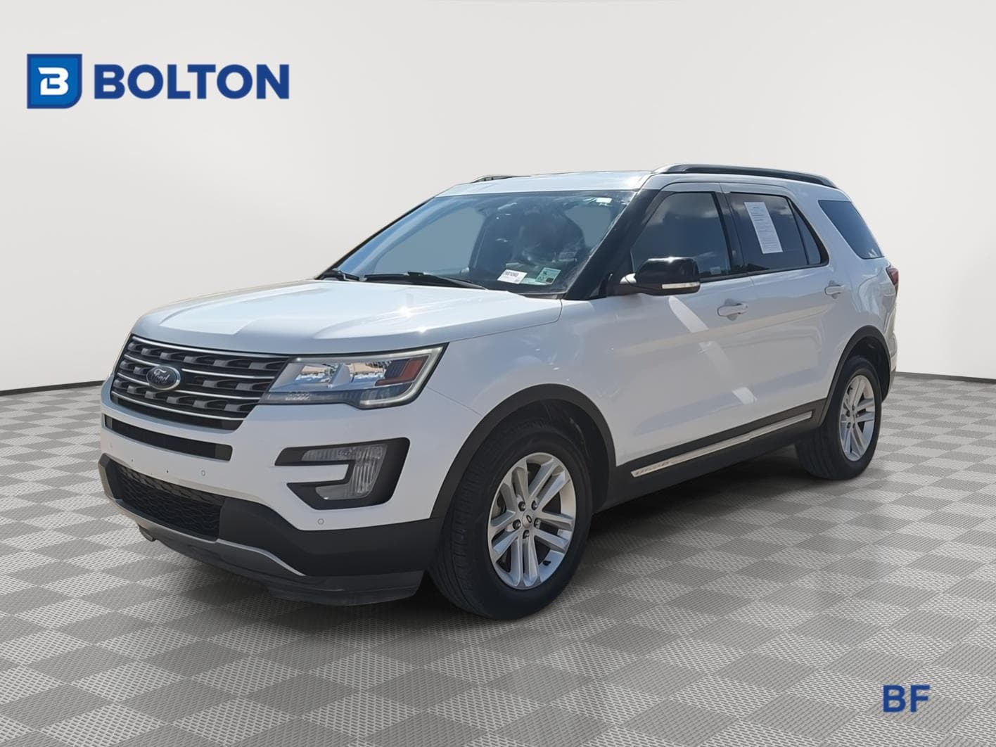 2017 Ford Explorer XLT — photo 1 of 19