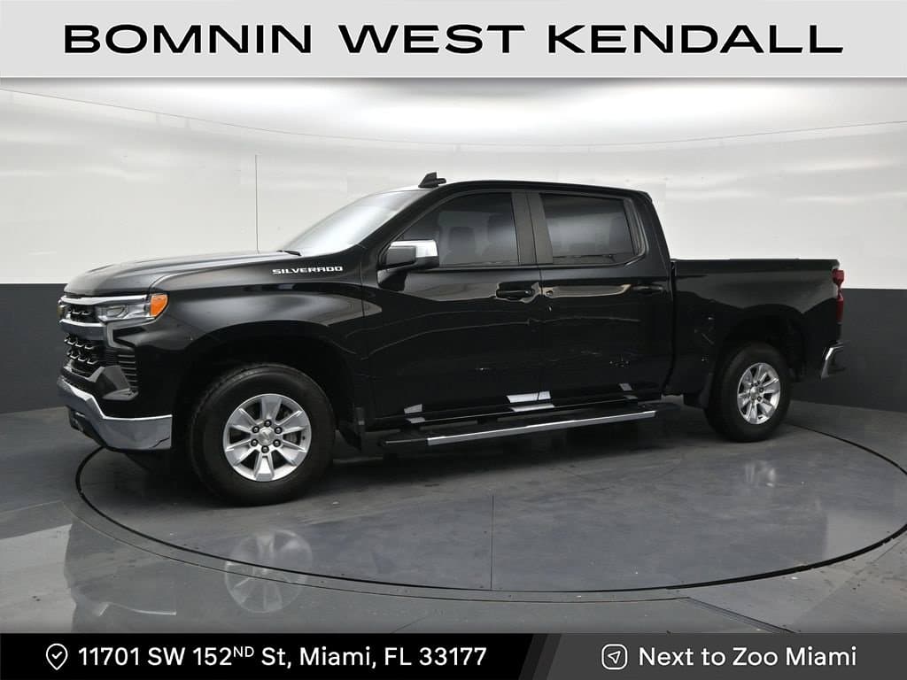 2024 Chevrolet Silverado 1500 LT — photo 1 of 32
