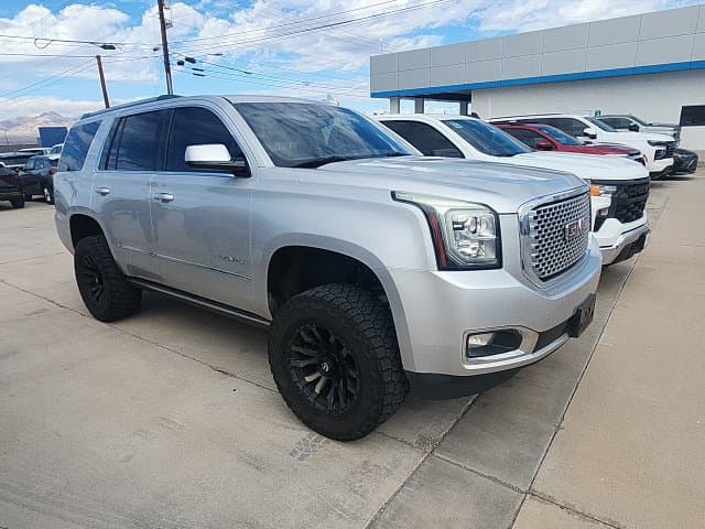 2016 GMC Yukon Denali — photo 1 of 13