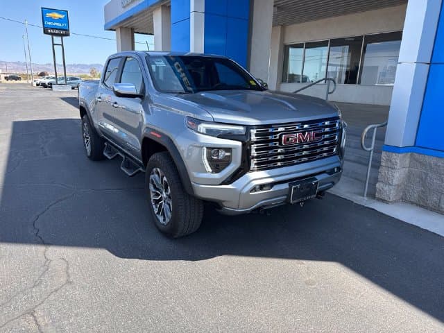 2023 GMC Canyon 4WD Denali — photo 1 of 27